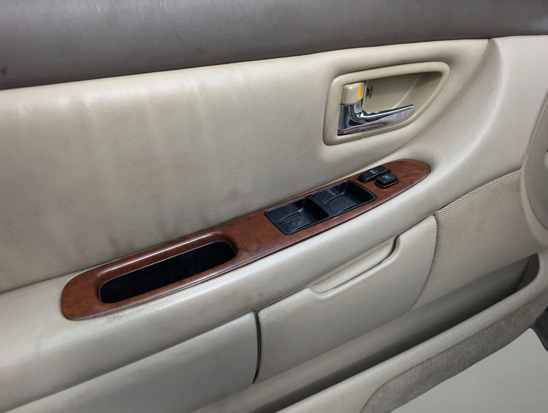 2004 Toyota Avalon - 4T1BF28B44U369284 - Image #9