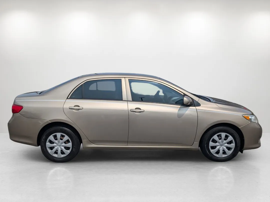 2009 Toyota Corolla - 1NXBU40E89Z044572 - Image #4