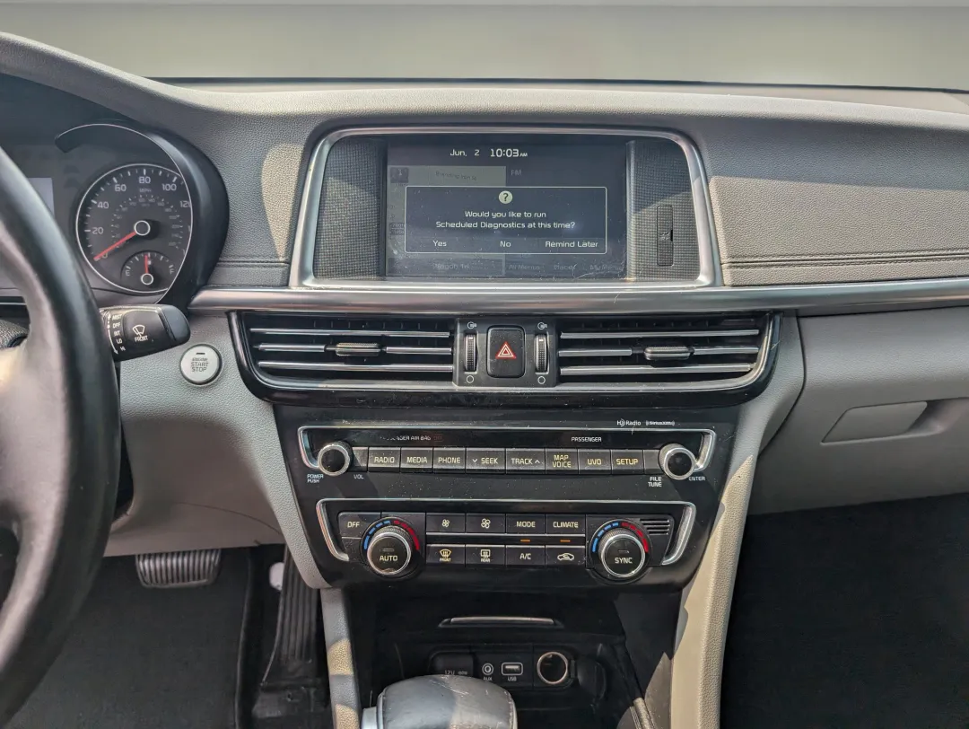 2016 Kia Optima - 5XXGU4L37GG072015 - Image #16