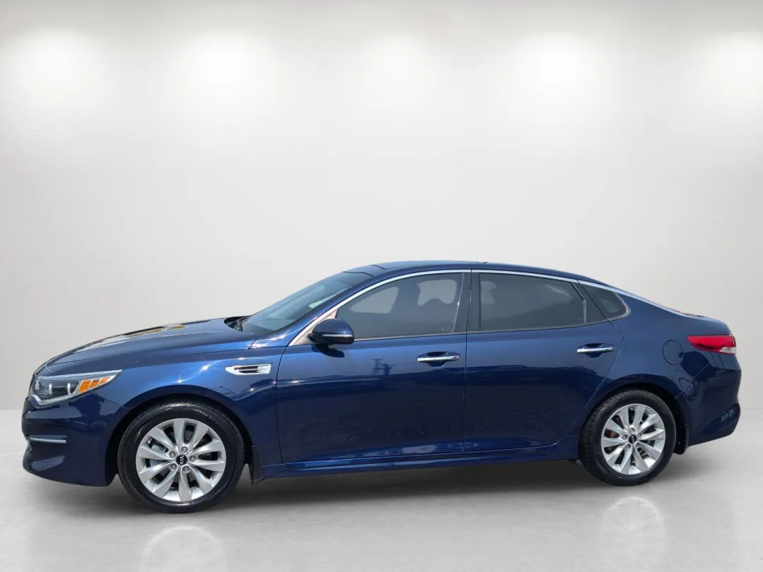 2016 Kia Optima - 5XXGU4L37GG072015 - Image #9